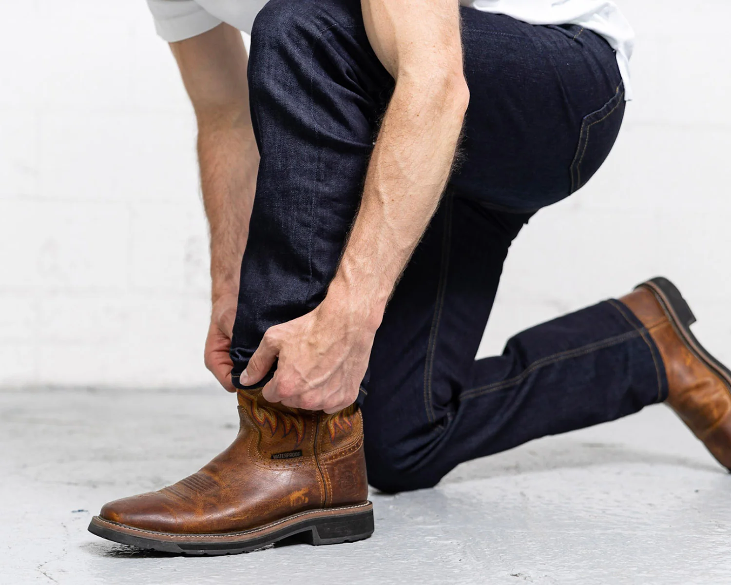 Boot Cut Dark Wash - Image 9