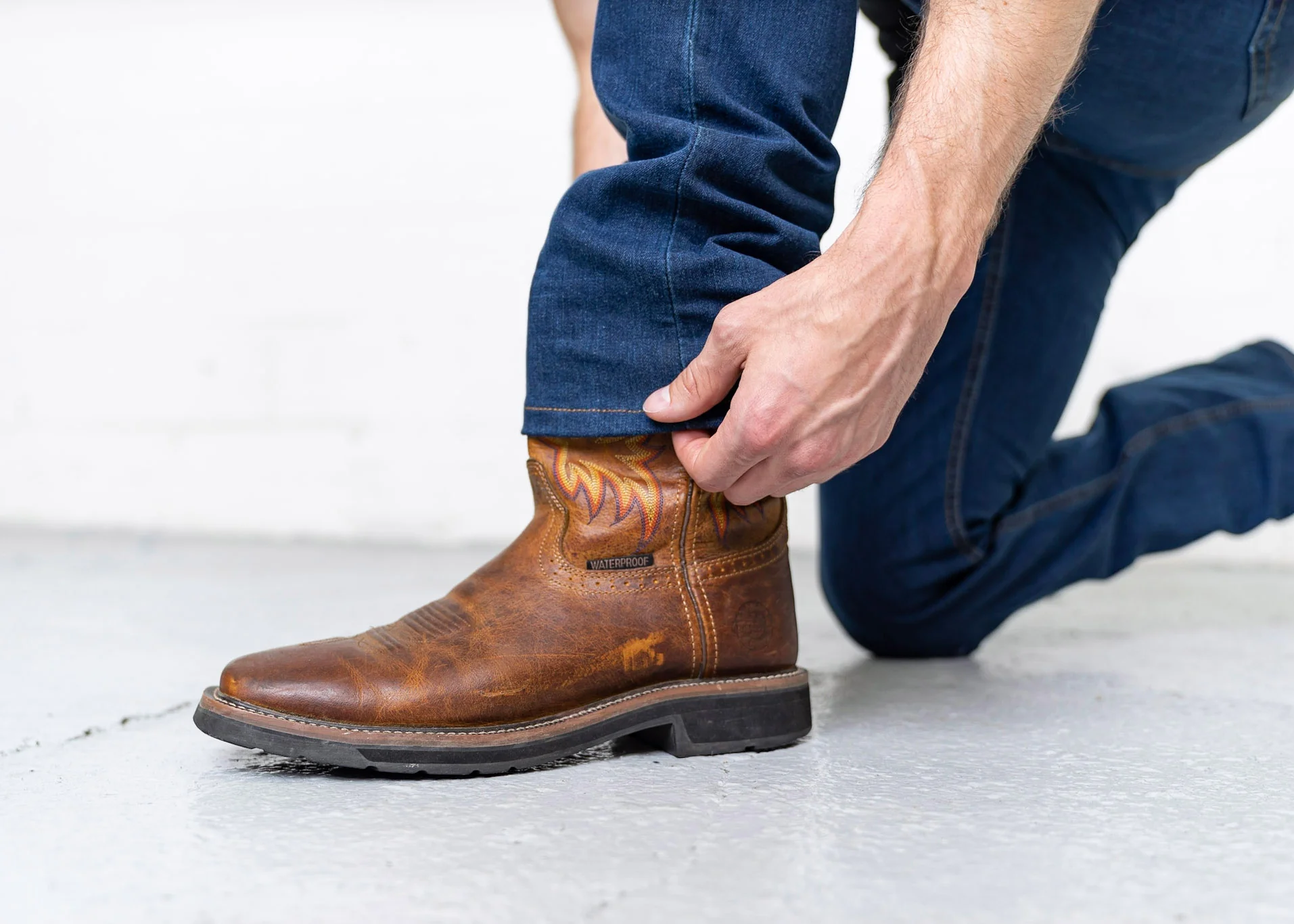 Boot Cut Medium Wash - Image 9