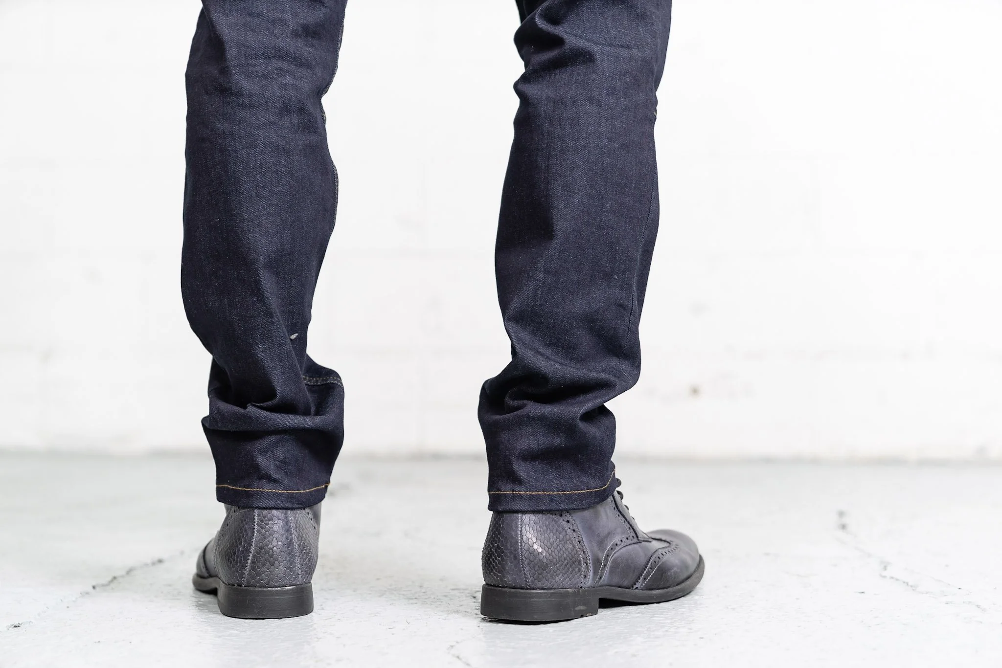 Commuter Dark Wash - Image 11