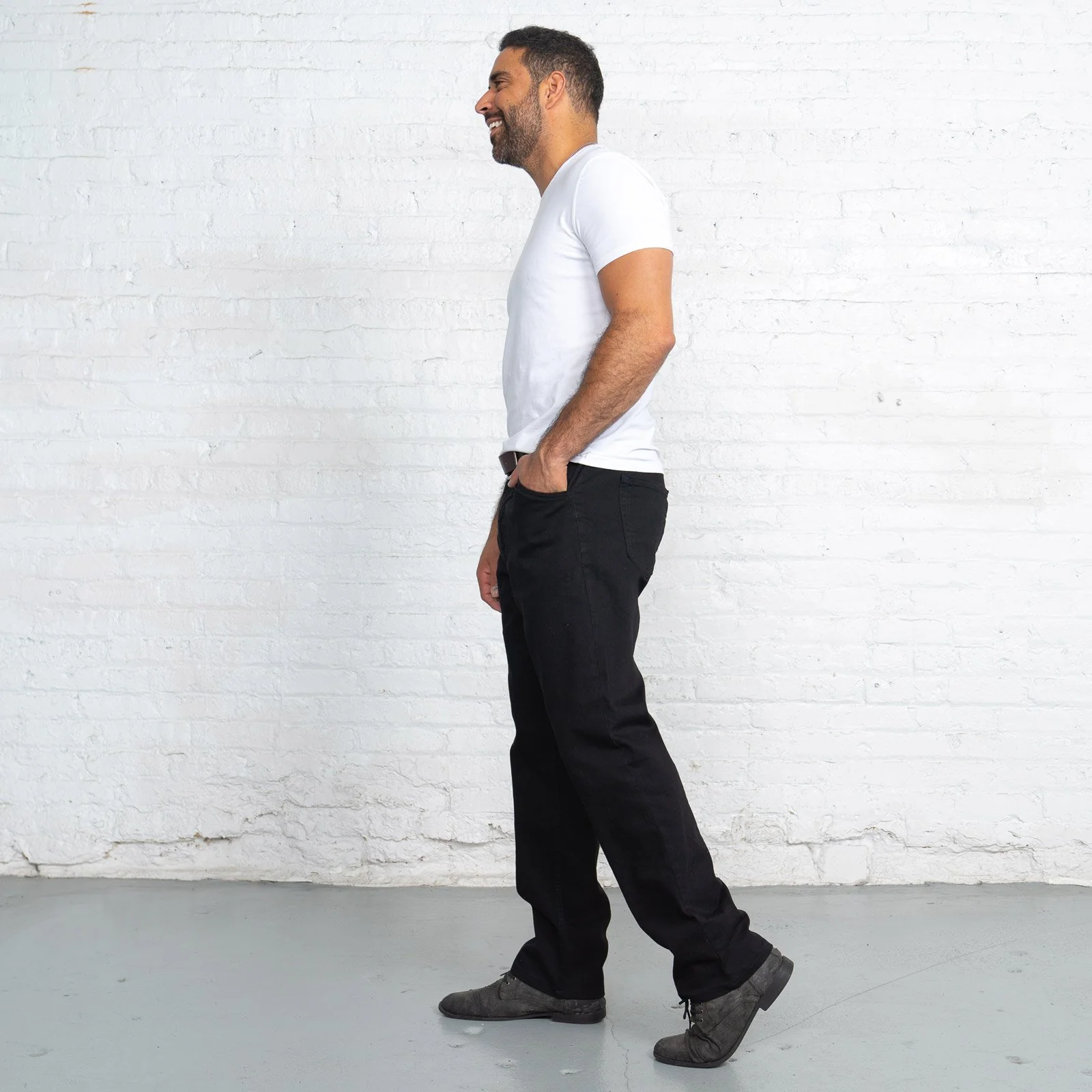Relaxed Fit - Black - Image 4