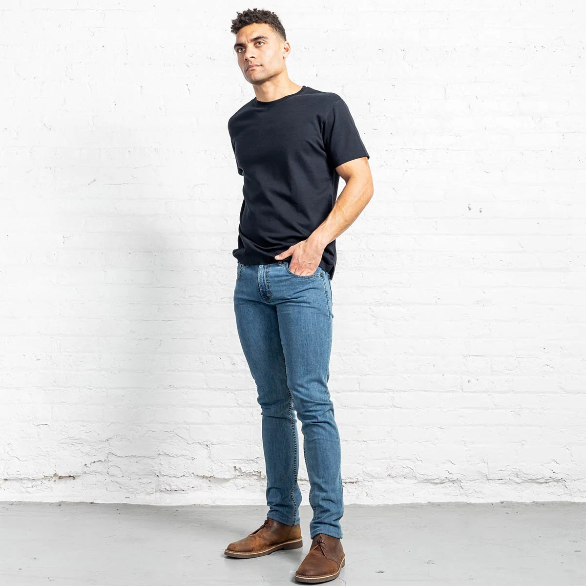 Slim Fit Light Wash - Image 7