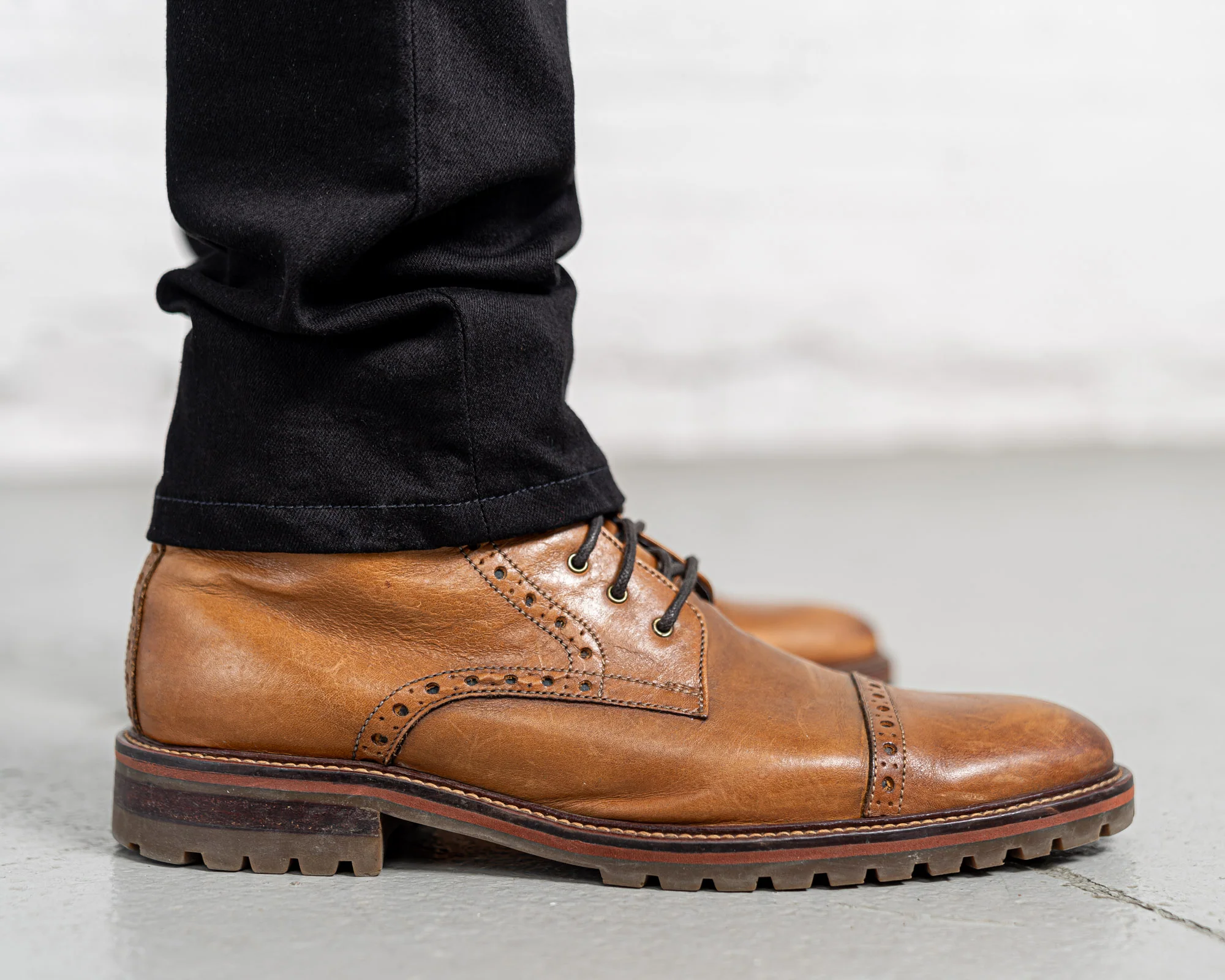 Tailored Fit - Black - Image 10