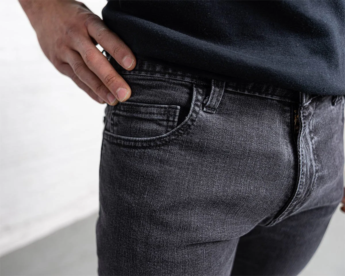 Tailored Fit Gray Wash - Image 9