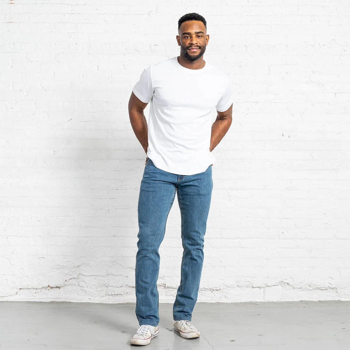 Tailored Fit Light Wash - Image 4