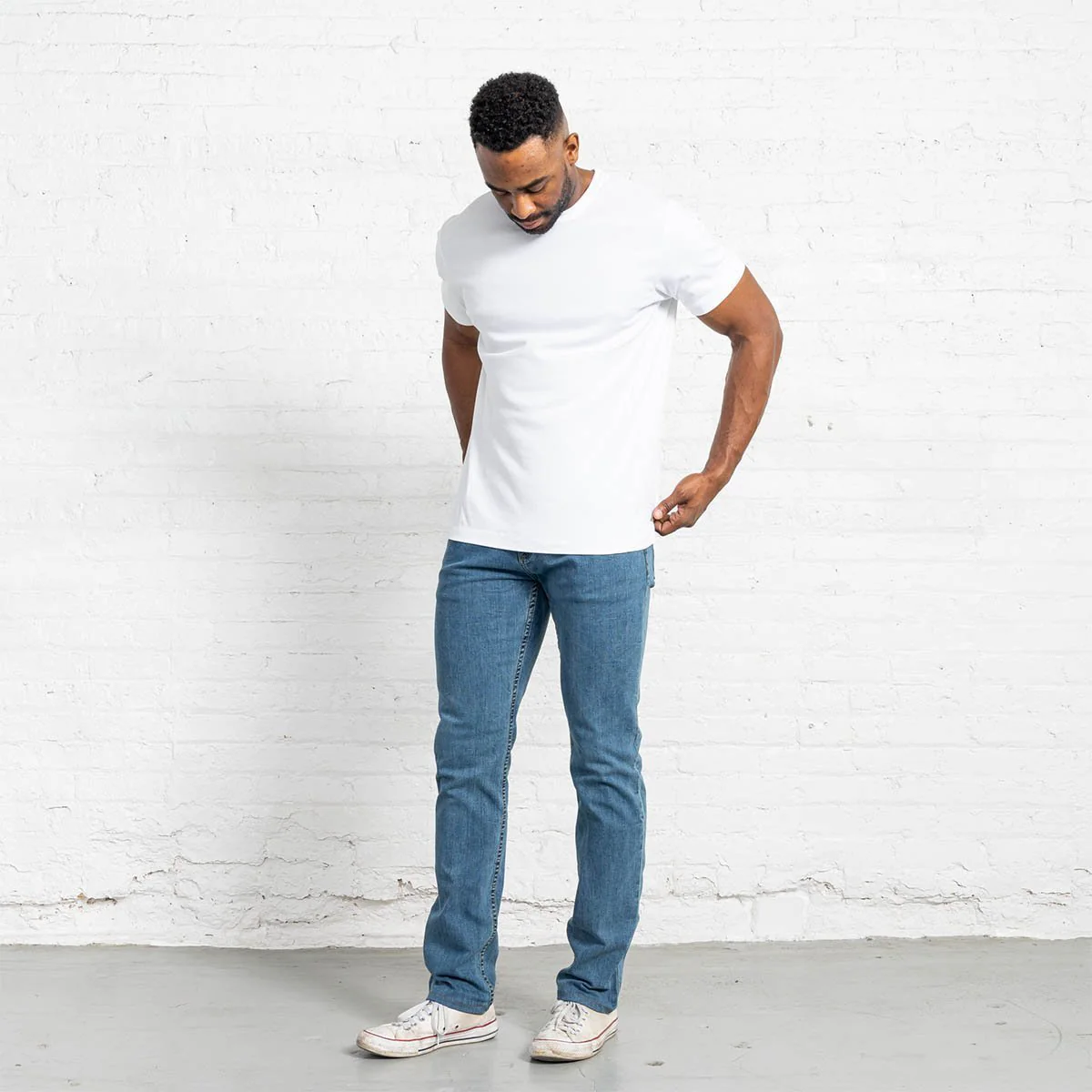 Tailored Fit Light Wash - Image 7